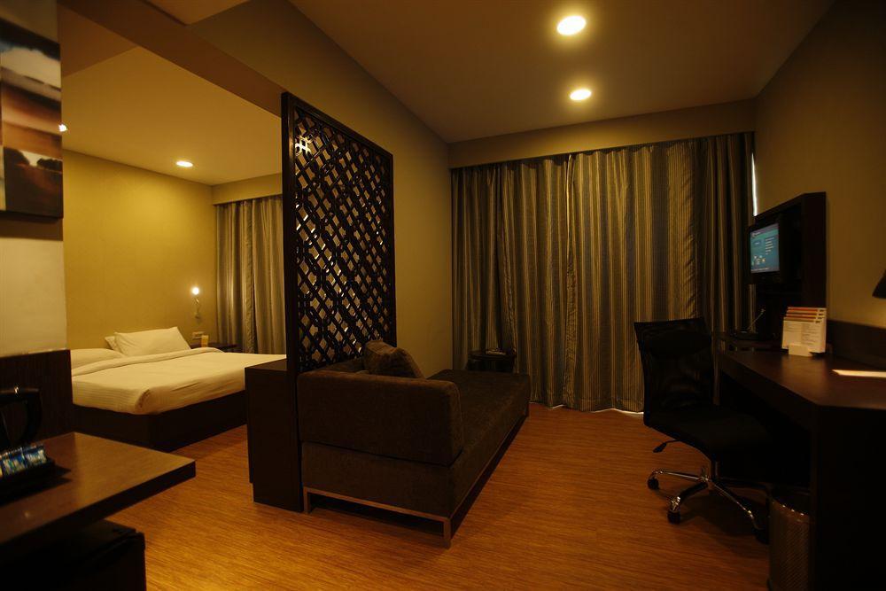 Keys Select By Lemon Tree Hotels, Whitefield, Bengaluru Buitenkant foto