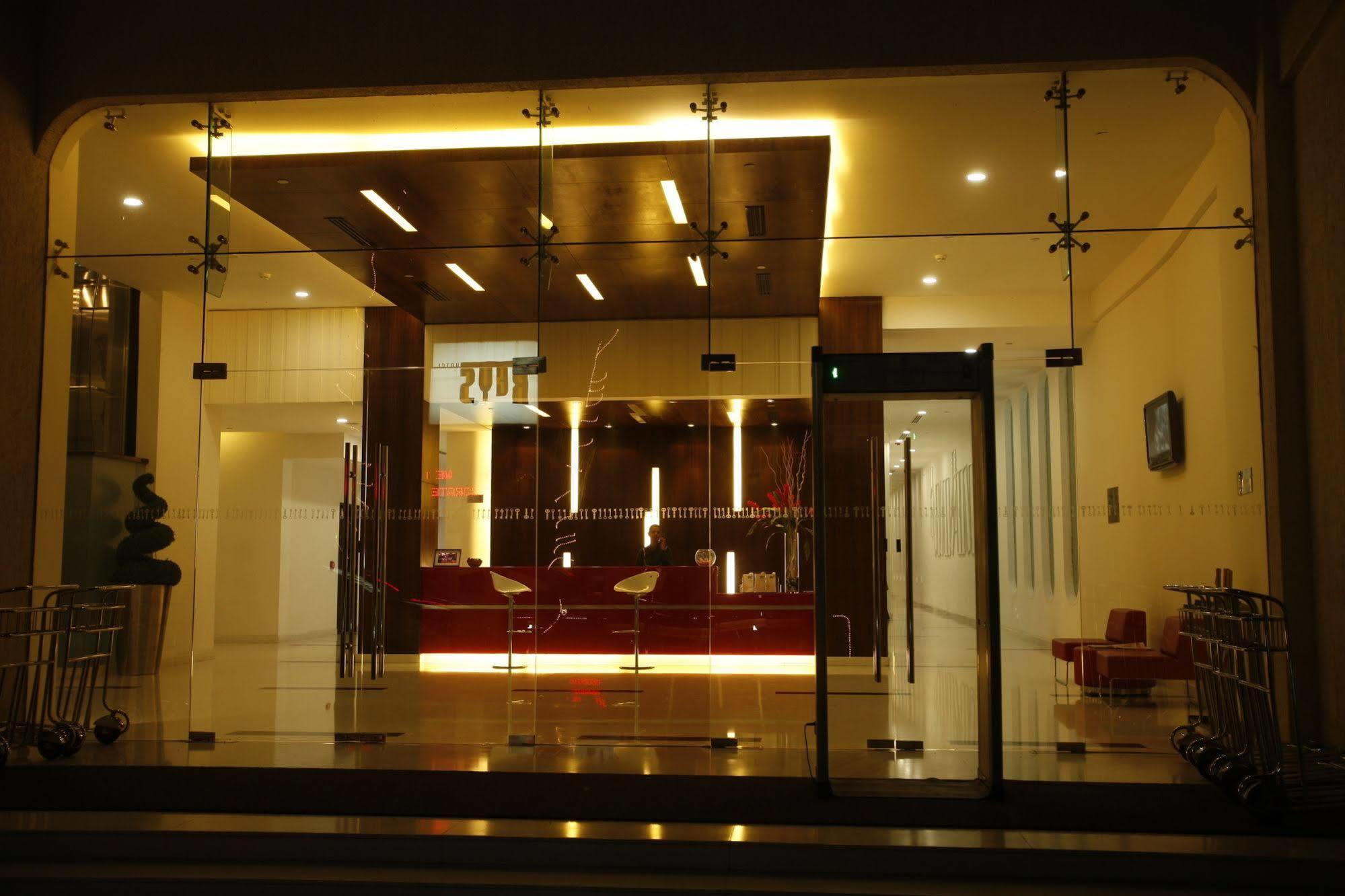 Keys Select By Lemon Tree Hotels, Whitefield, Bengaluru Buitenkant foto
